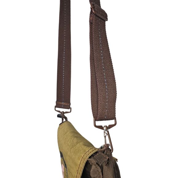 Life is Good Nylon Adjustable Strap Crossbody Bag Purse Brown Tan Heart Boho - Picture 3 of 10